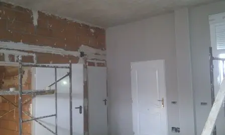 Enfoscado con mortero fratasado: enfoscado de interiores y exteriores