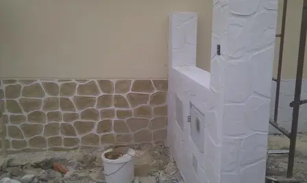 Fachada de monocapa impreso imitación piedra – obra 20