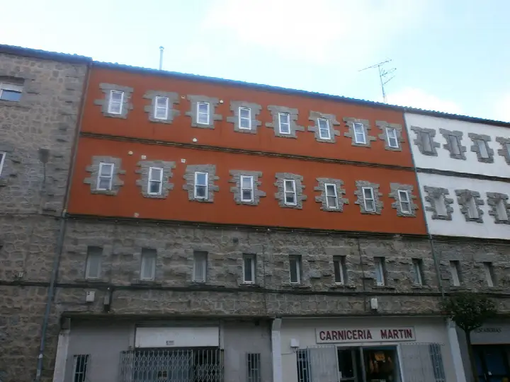 Rehabilitación de fachada en Ávila: nuevo revestimiento